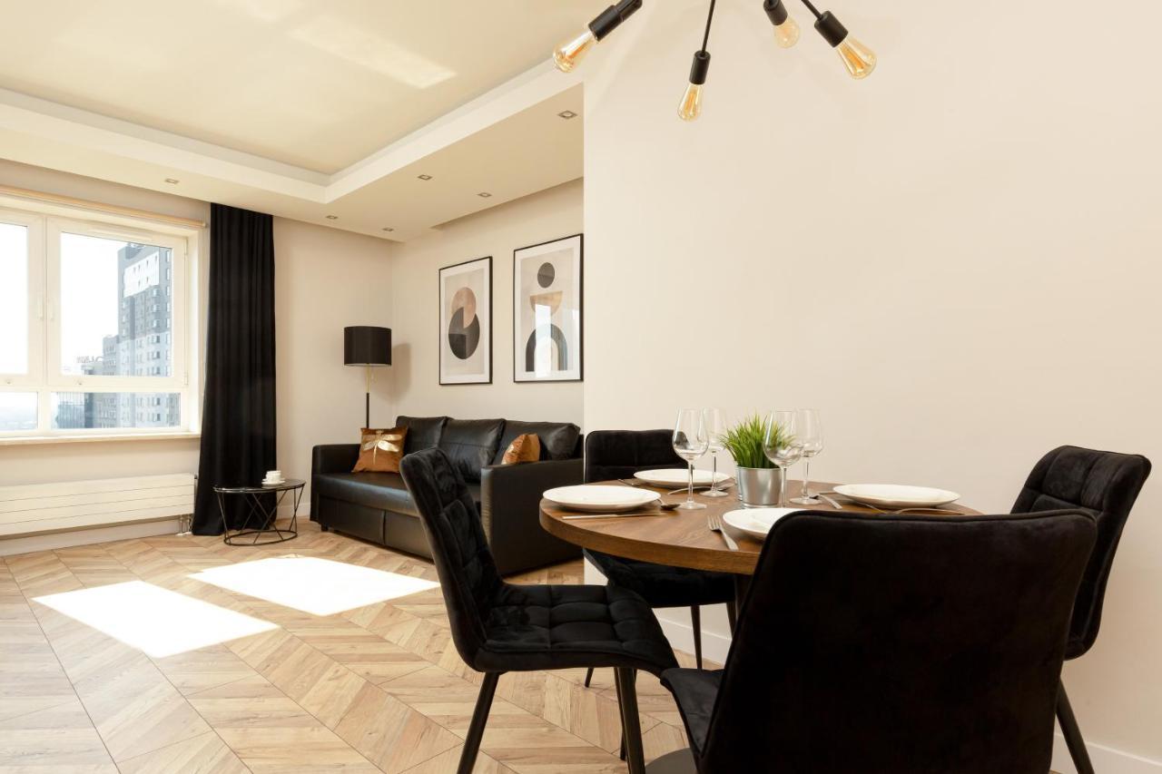 Platinum Towers Apartment With Parking By Renters Prestige Warschau Buitenkant foto