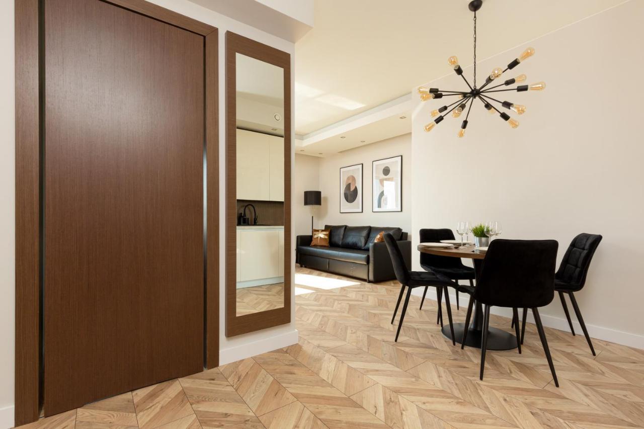 Platinum Towers Apartment With Parking By Renters Prestige Warschau Buitenkant foto