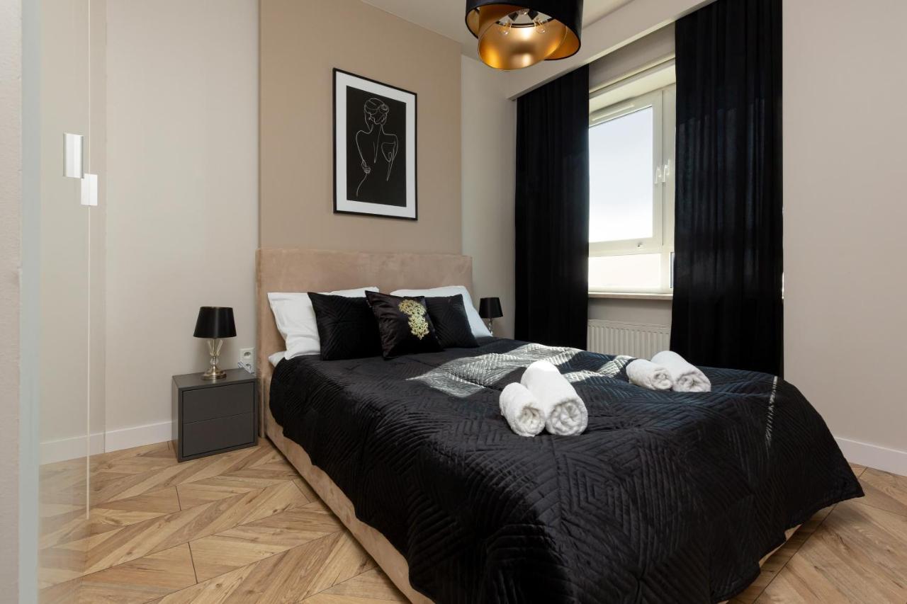 Platinum Towers Apartment With Parking By Renters Prestige Warschau Buitenkant foto